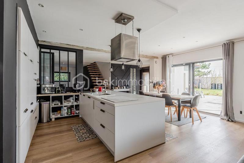 Maison - 163 m² - 5 pièces