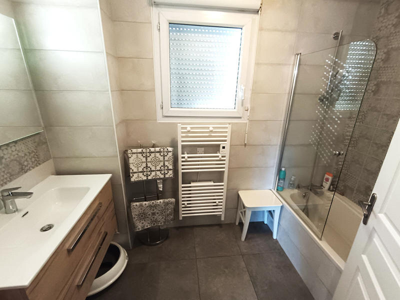 Appartement - 98 m² - 4 pièces