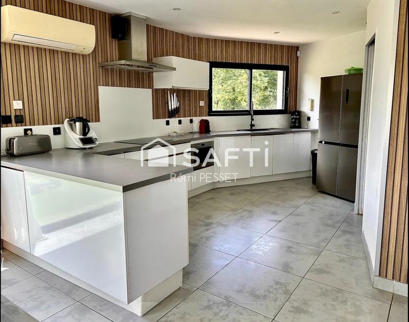 Maison - 120 m² - 4 pièces