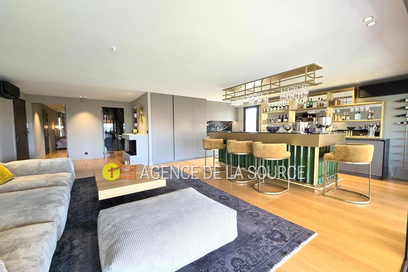 Appartement - 90 m² - 3 pièces