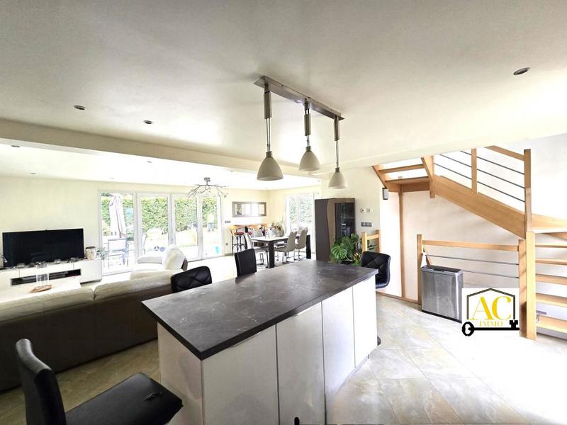 Maison - 157 m² - 5 pièces