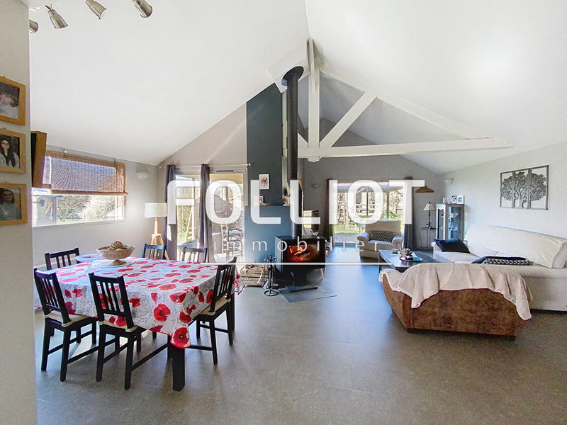 Maison - 141 m² - 5 pièces