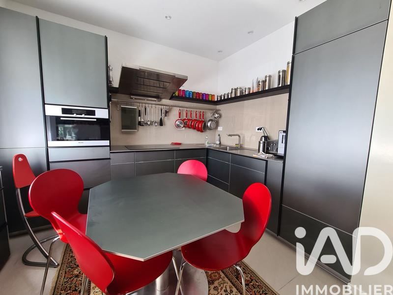 Maison - 180 m² - 5 pièces