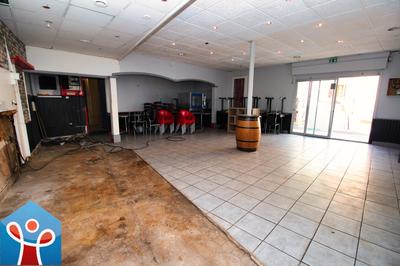 Maison - 310 m² - 8 pièces