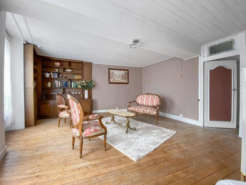 Maison en pierre - 181 m² - 8 pièces