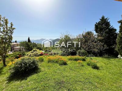 Maison - 130 m² - 4 pièces