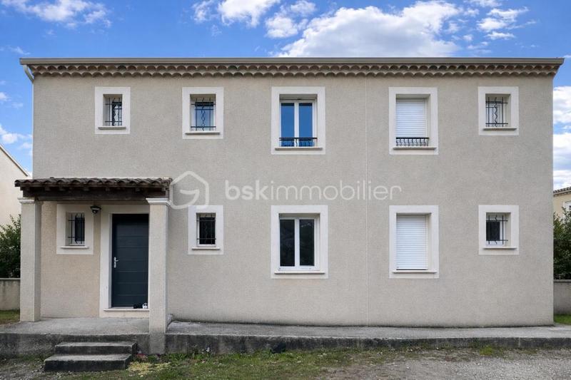 Maison de ville - 87 m² - 4 pièces