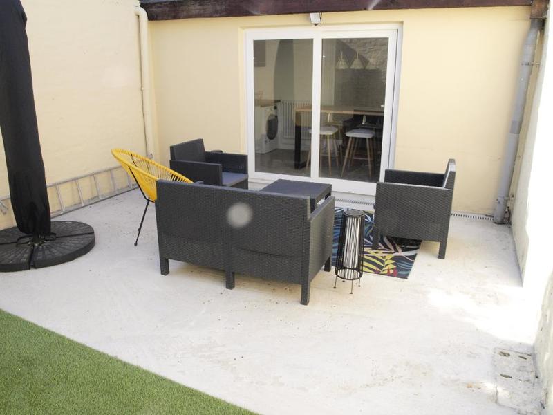 Maison - 12 m² - 6 pièces