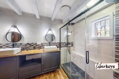 Villa - 220 m² - 10 pièces