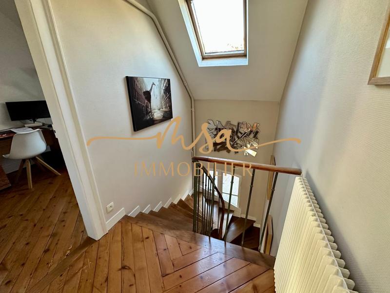 Maison - 122 m² - 6 pièces