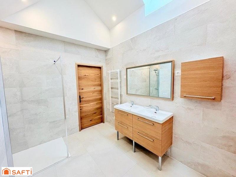 Maison - 102 m² - 5 pièces