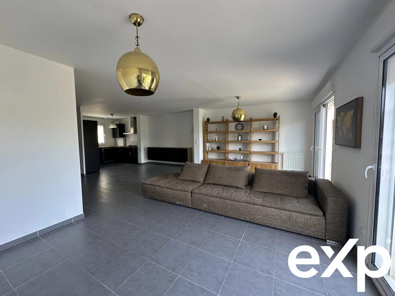 Maison - 147 m² - 7 pièces