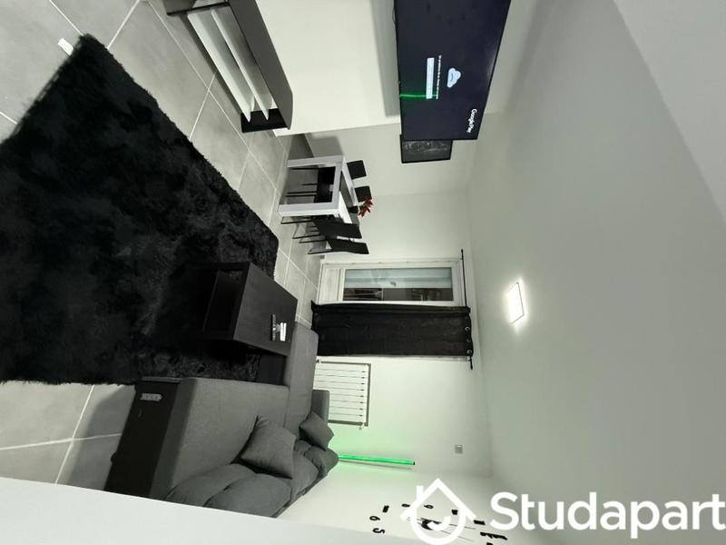 Chambre - 7 m² - 1 pièce