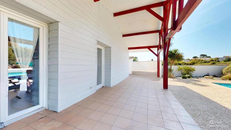 Maison - 160 m² - 5 pièces