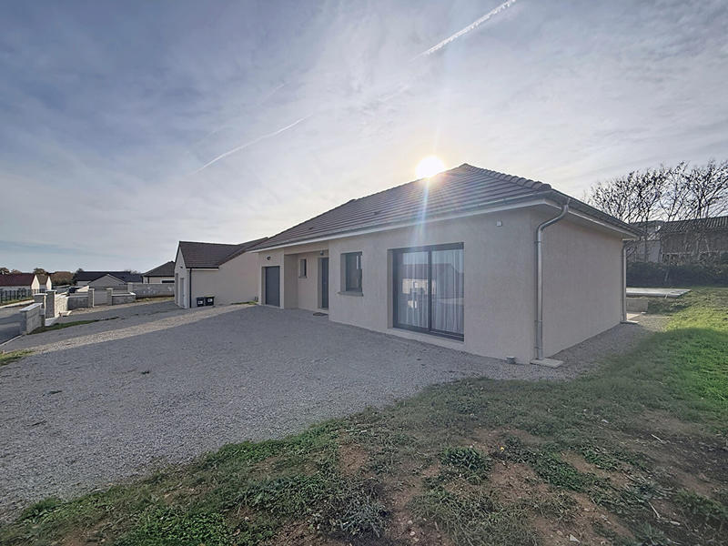 Maison - 120 m² - 5 pièces