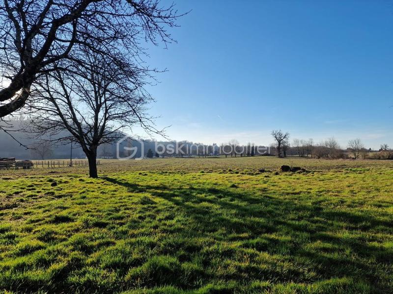 Grange - 214 m² - 1 pièce