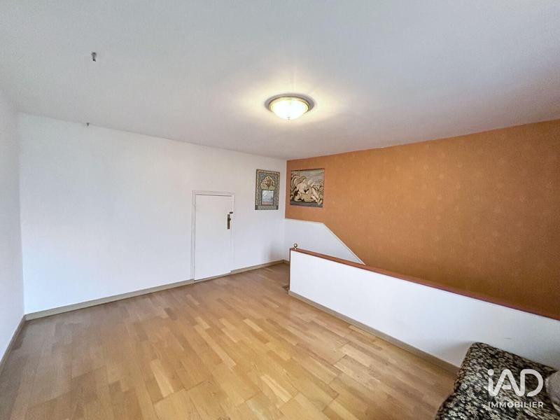 Maison - 265 m² - 10 pièces