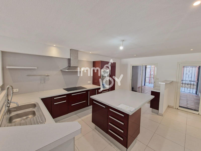 Maison - 159 m² - 5 pièces