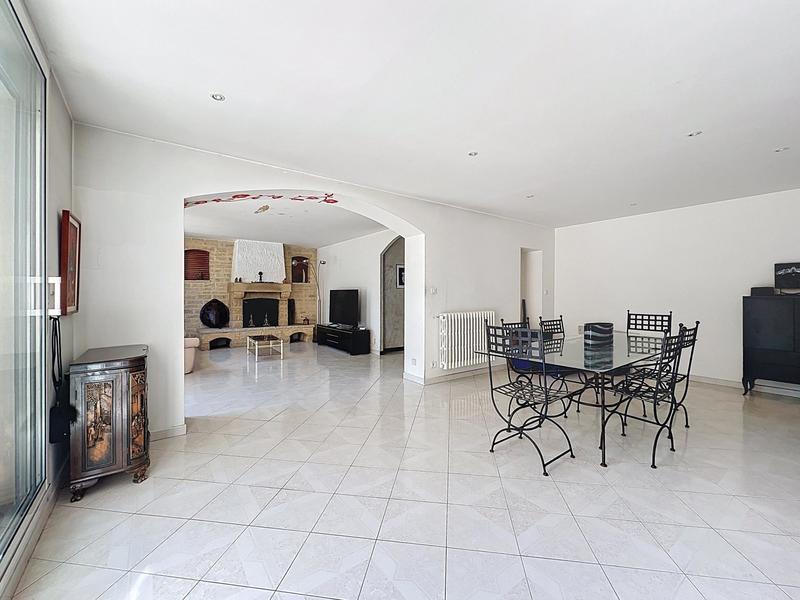 Maison - 188 m² - 6 pièces