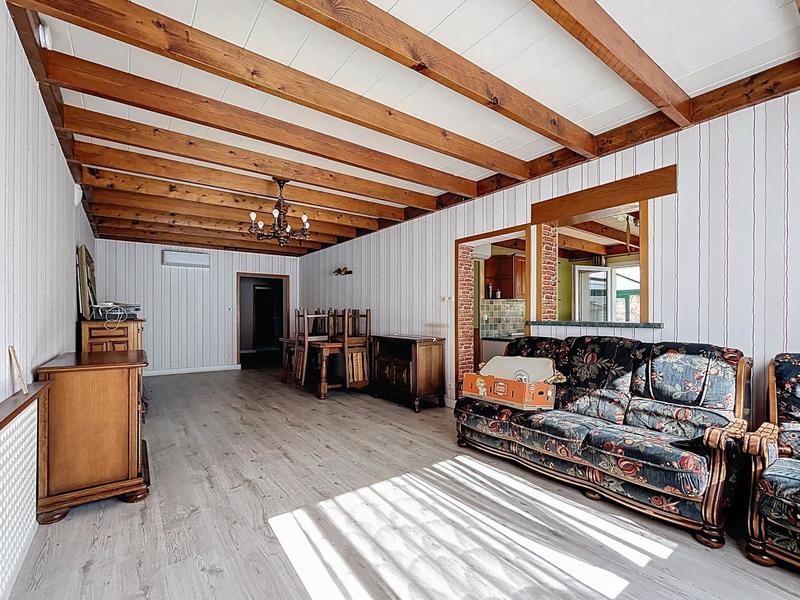 Maison - 203 m² - 8 pièces