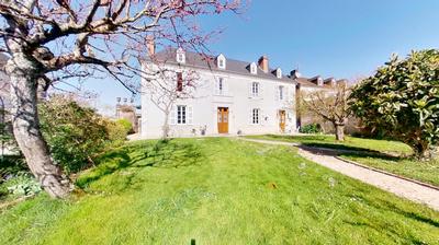 Propriété - 290 m² - 8 pièces