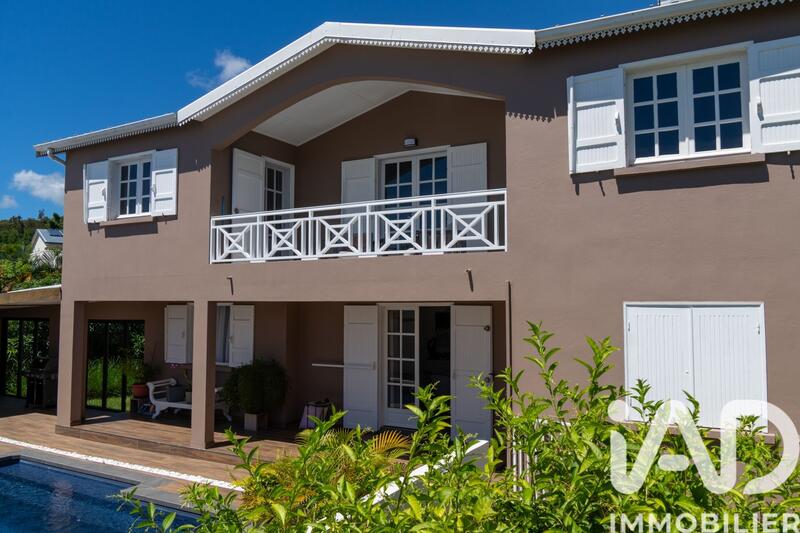 Maison - 154 m² - 5 pièces