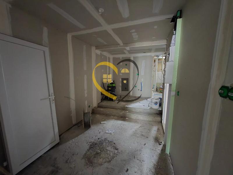 Immeuble mixte - 300 m²