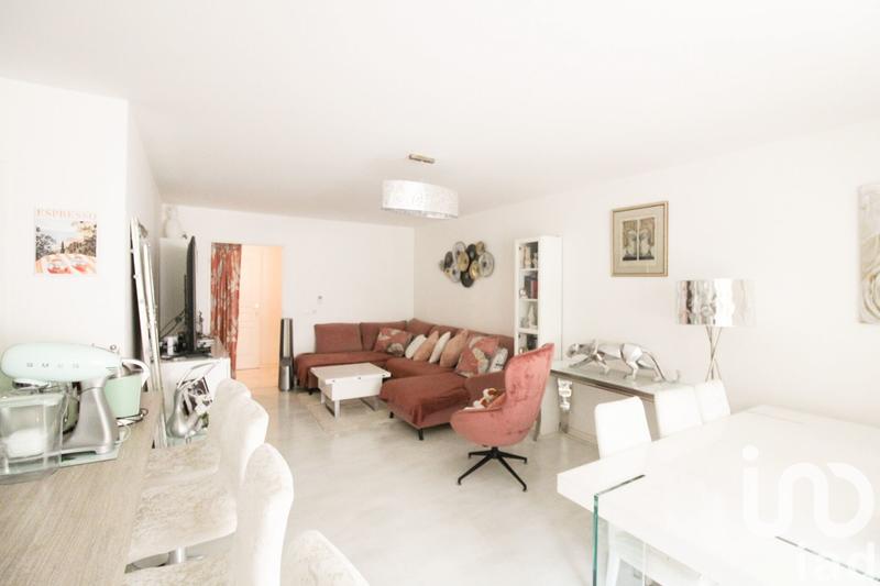 Appartement - 82 m² - 4 pièces