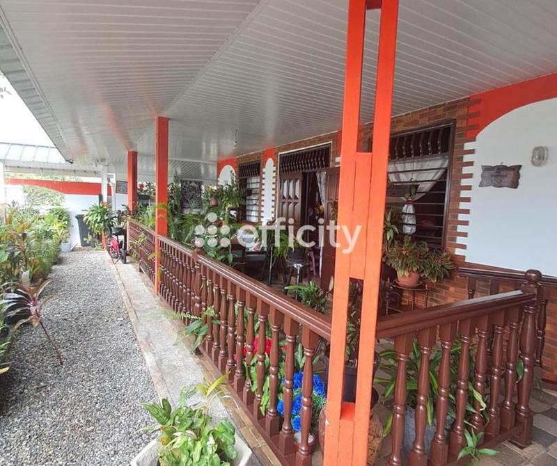 Maison - 141 m² - 7 pièces