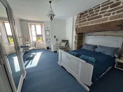 Maison - 293 m² - 11 pièces