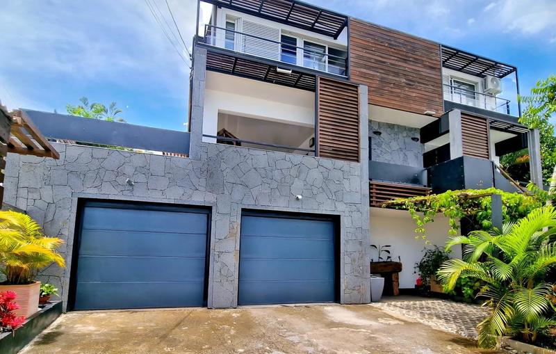 Villa - 371 m² - 6 pièces