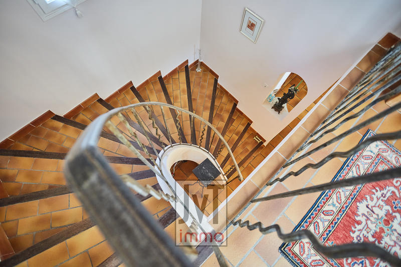 Villa - 200 m² - 7 pièces