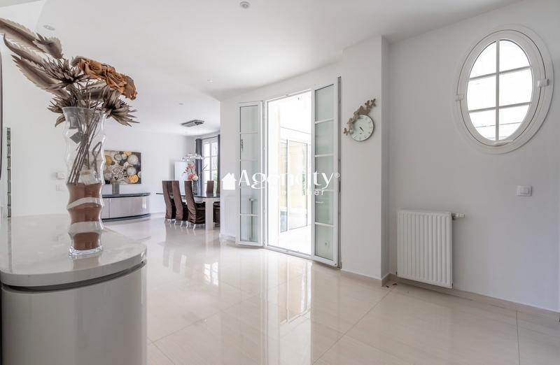 Maison - 190 m² - 7 pièces