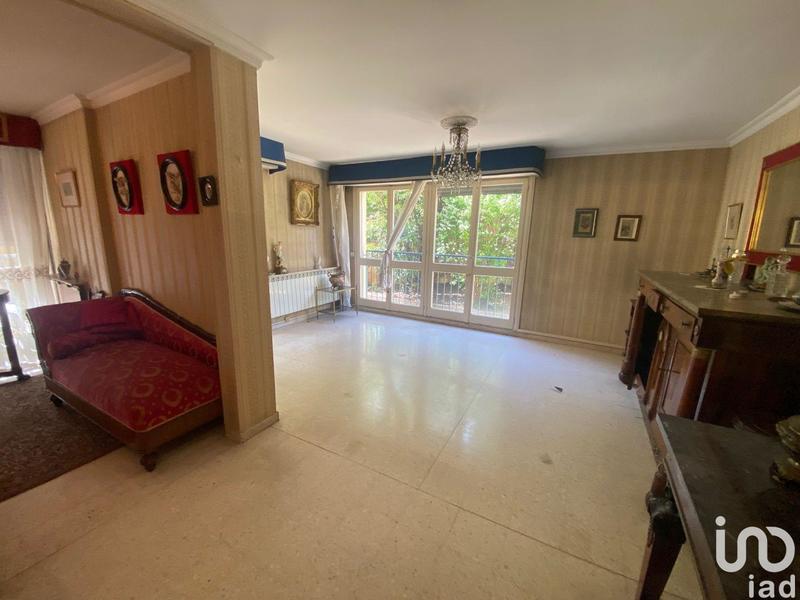 Appartement - 120 m² - 5 pièces