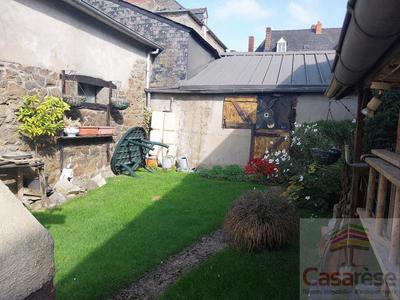 Maison en pierre - 101 m² - 6 pièces