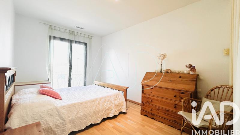 Maison - 195 m² - 8 pièces