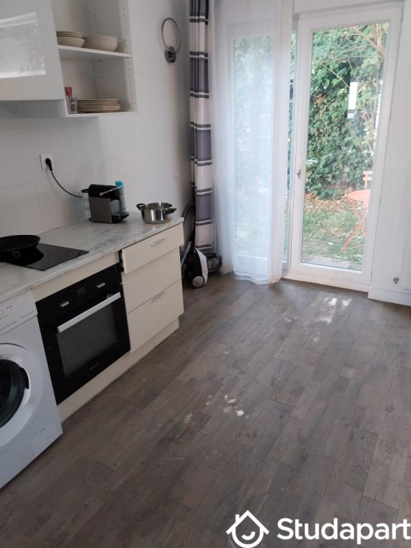 Chambre - 9 m² - 1 pièce