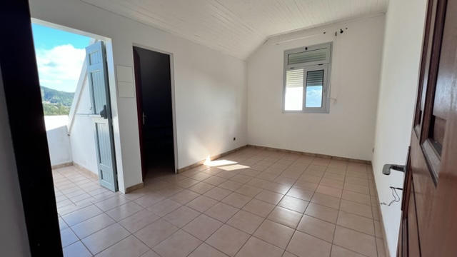 Maison - 165 m² - 6 pièces