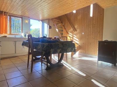 Maison - 75 m² - 5 pièces