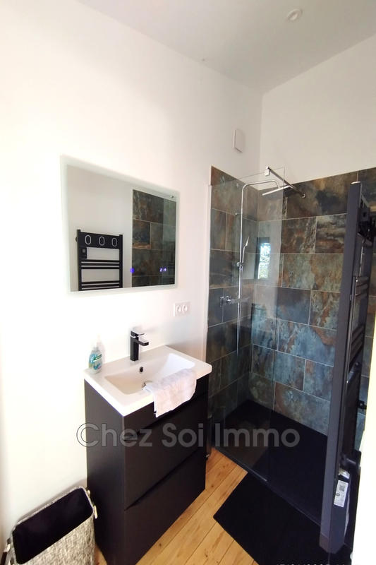 Villa - 183 m² - 7 pièces