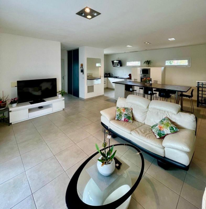 Maison - 103 m² - 4 pièces