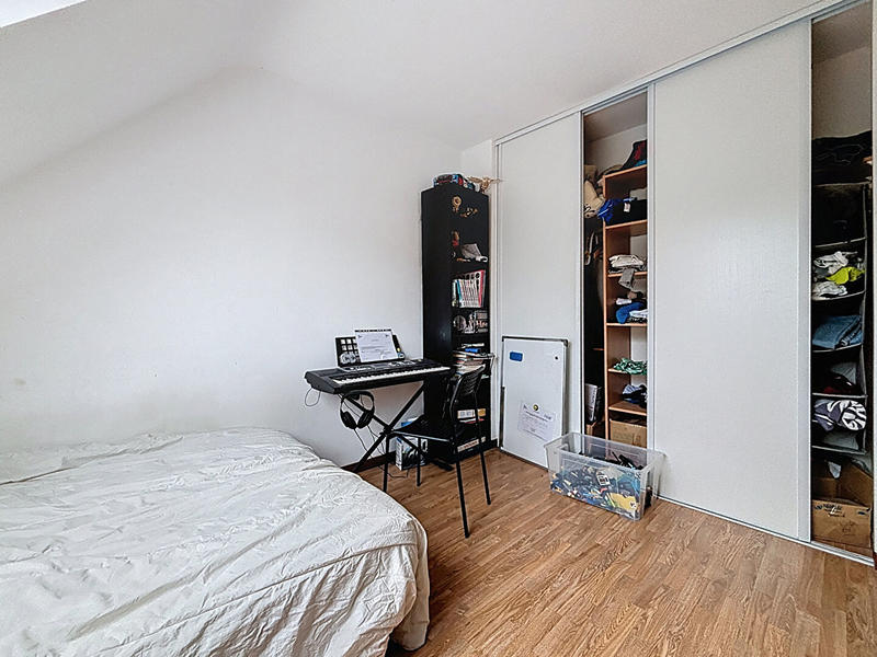 Maison - 122 m² - 7 pièces