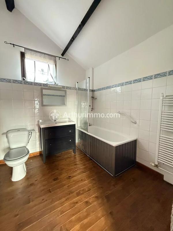 Maison - 264 m² - 9 pièces