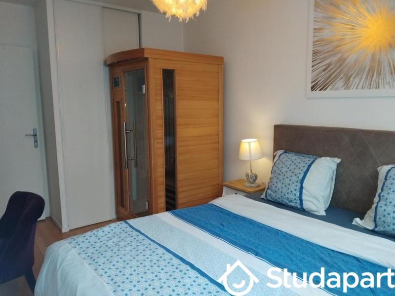 Chambre - 10 m² - 1 pièce