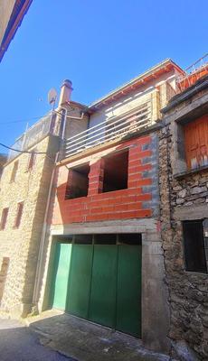 Maison de village - 90 m² - 2 pièces