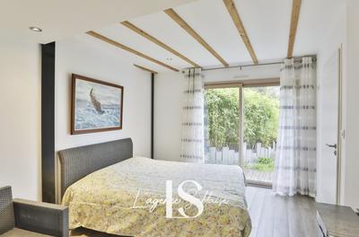 Maison - 177 m² - 7 pièces