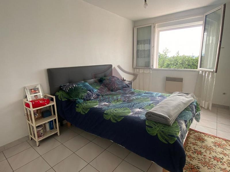 Maison - 99 m² - 6 pièces