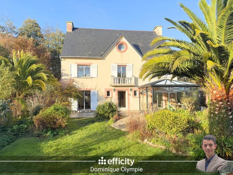 Maison - 170 m² - 8 pièces