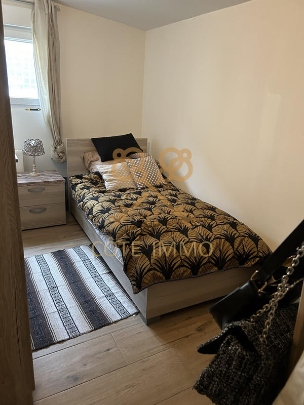 Maison - 90 m² - 3 pièces