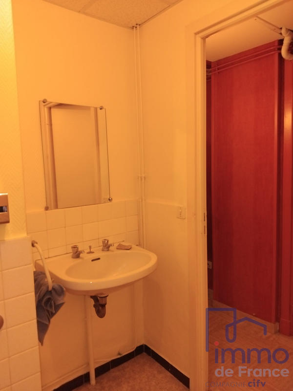 Local d'activités - 53 m² - 3 pièces